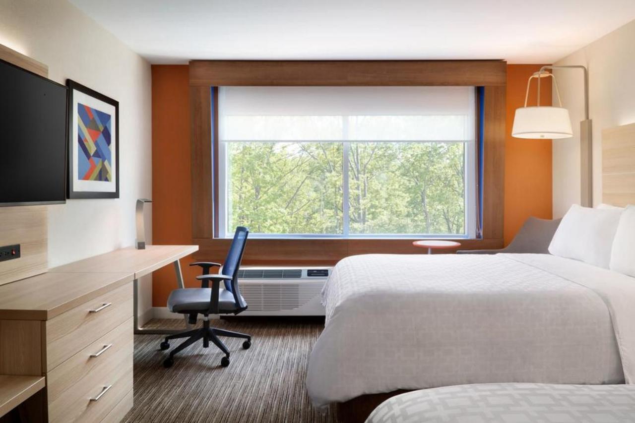 Holiday Inn Express & Suites - Canton By Ihg Exterior foto